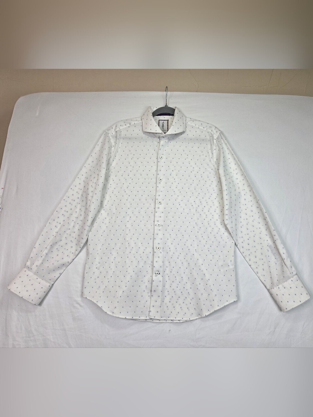 Robert Graham White Blue Dot Stretch Tailored Fit Button Front Shirt Sz L 16 1/2